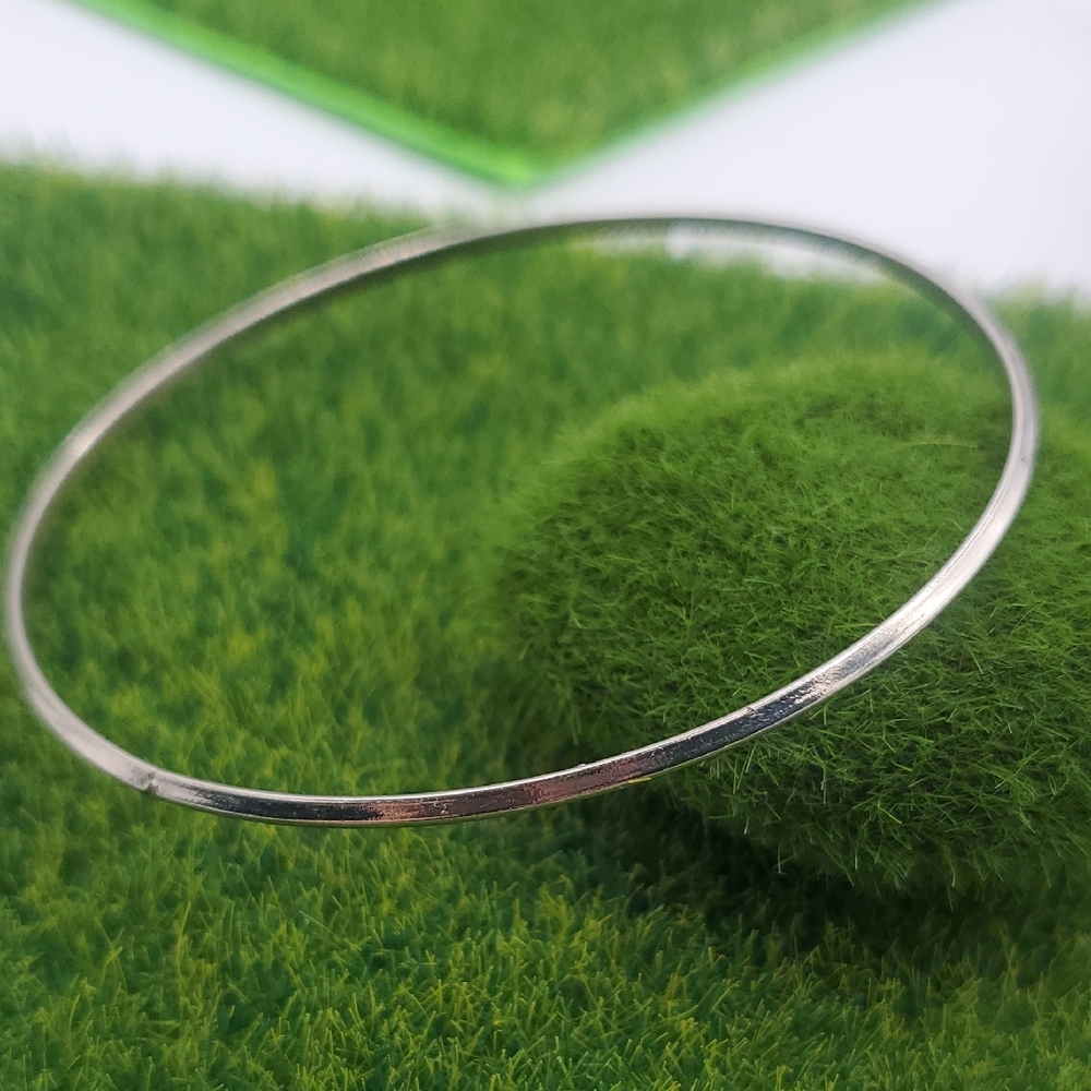 Elegant Silver Tone Bangle‎ Bracelet B3401